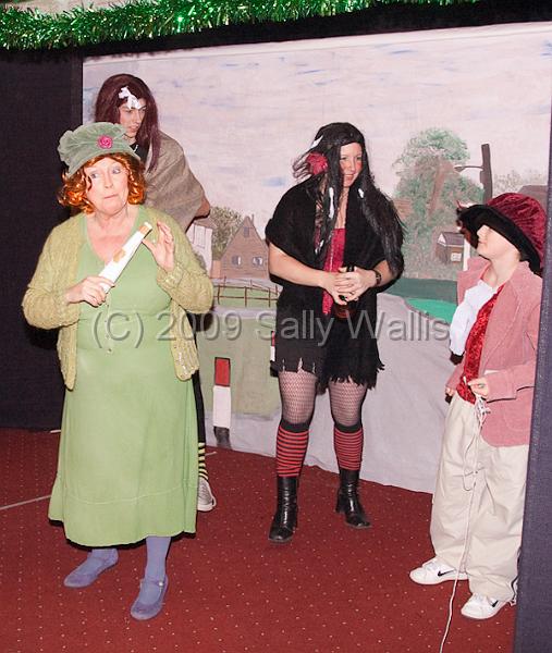 IMG_8761 Mrs Cratchit & children.jpg